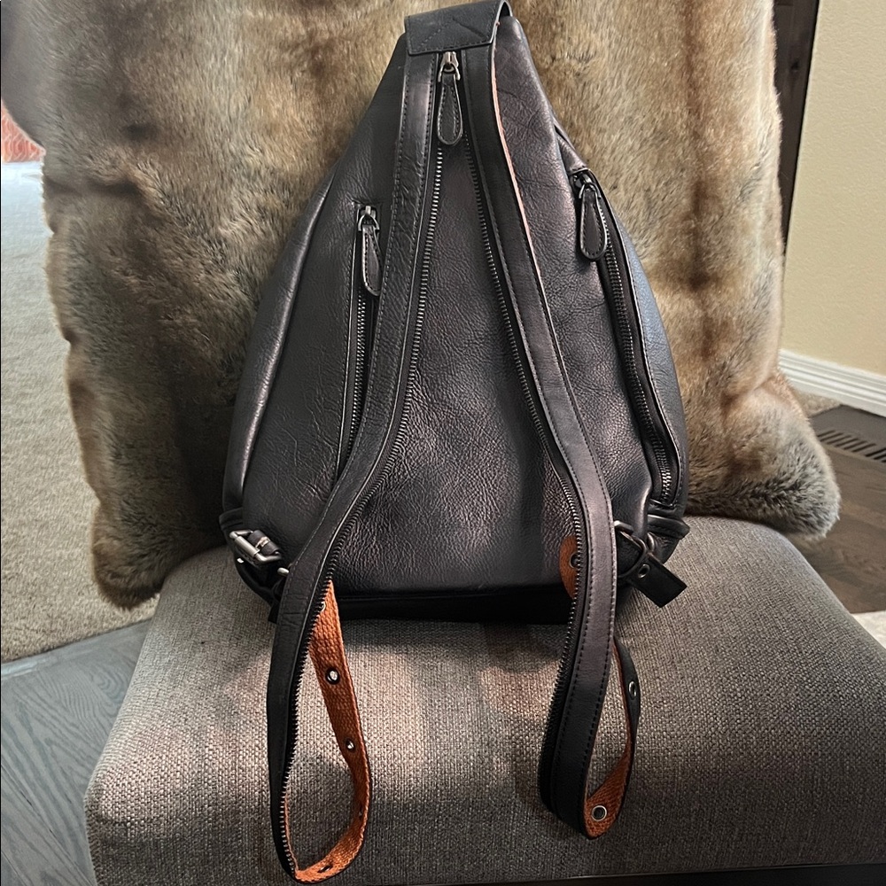 Floral Embossed Black Leather Sling/backpack style Bag - Picture 4 of 9